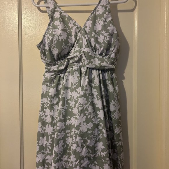 BloomChic swimdress (14-16/1X) - Picture 2 of 6